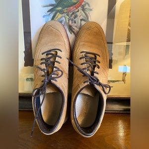 Men’s Suede Oxford New Balance Lace Up Camel Rubber Sold Size 10 EUC